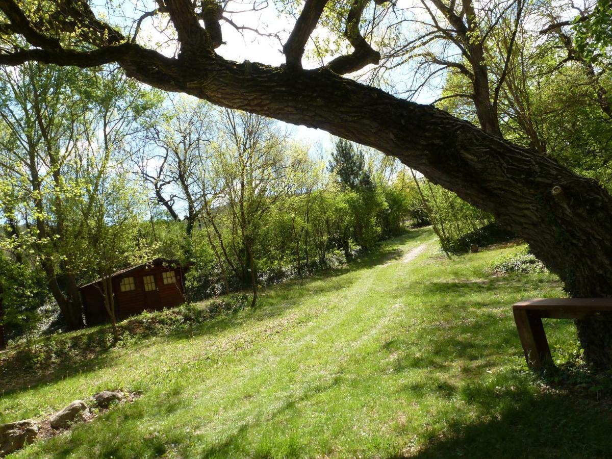 Camping La Vaugelette - Drome Montclar-sur-Gervanne Экстерьер фото