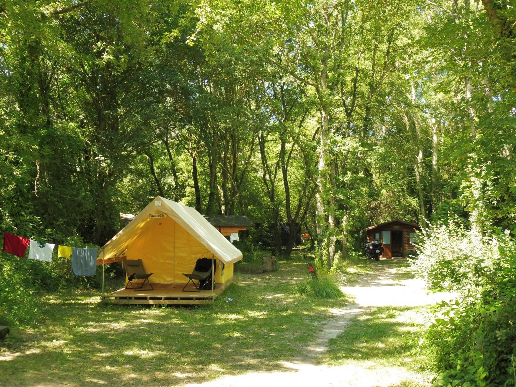Camping La Vaugelette - Drome Montclar-sur-Gervanne Экстерьер фото